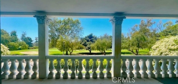 730 Santiago Ave, Long Beach, CA 90804 - balcony with view of wooded area