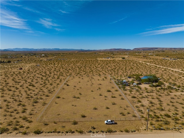 Listing photo 3 for 56785 Encantado Rd, Landers CA 92285