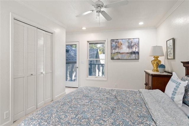 bedroom featuring access to exterior, ornamental molding, a closet, and ceiling fan