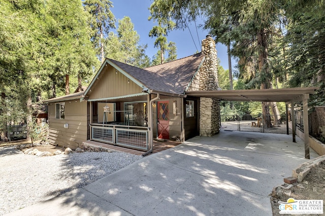 view of front of house featuring a carport