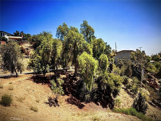 Listing photo 2 for 4000 Elderbank Dr, Los Angeles CA 90031