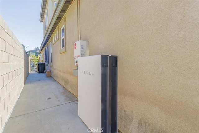 10988 White Oak Ln, Fontana, CA 92337 - photo 42
