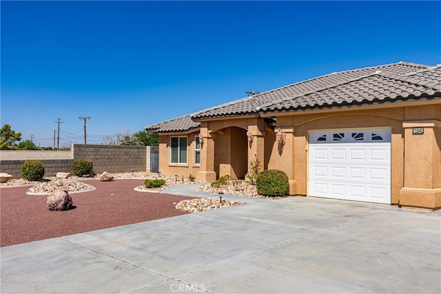 view of front of house featuring a garage