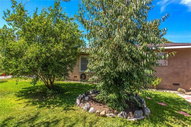 15937 Manzanita Dr, Fontana, CA 92335 - view of yard