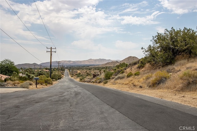 Listing photo 3 for 55700 Golden Bee Dr, Yucca Valley CA 92284