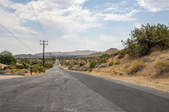 55700 Golden Bee Dr, Yucca Valley, CA 92284 - photo 2