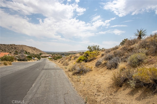 Listing photo 3 for 55705 Free Gold Dr, Yucca Valley CA 92284