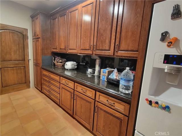 34135 Cameron Dr, Sage, CA 92544 - bar featuring white refrigerator with ice dispenser