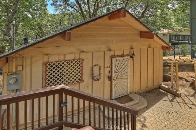 view of outbuilding