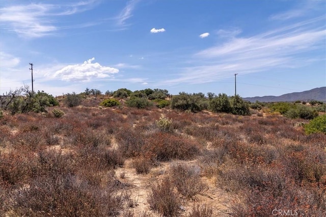 view of nature featuring a mountain view