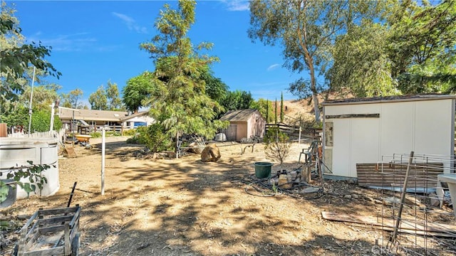 view of yard with a shed