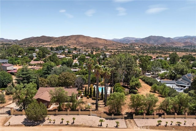 bird's eye view featuring a mountain view