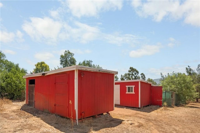 view of outdoor structure