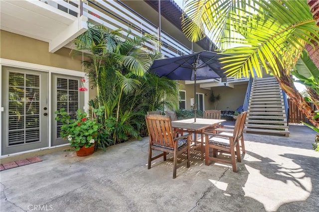 387 Cypress Dr Unit 7, Laguna Beach, CA 92651 - view of patio with outdoor dining space