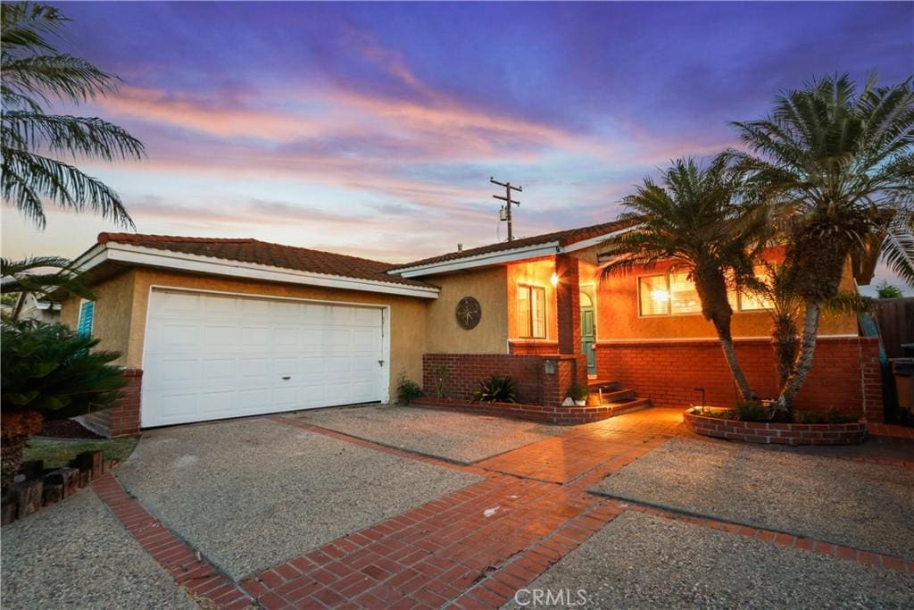 view of front of house with a garage