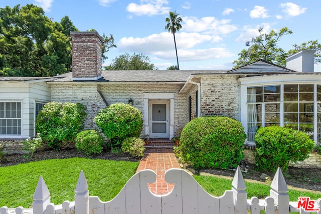 view of front of house