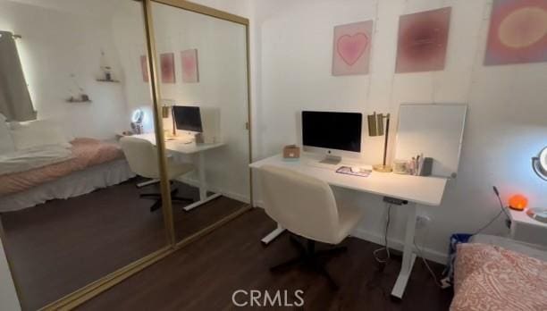 office area with dark hardwood / wood-style floors