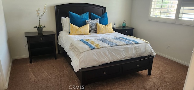 view of carpeted bedroom