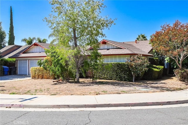 view of front of property featuring a garage