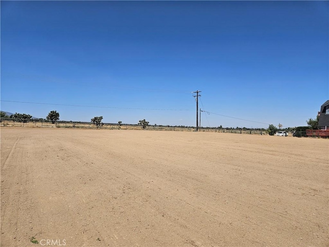 view of yard featuring a rural view