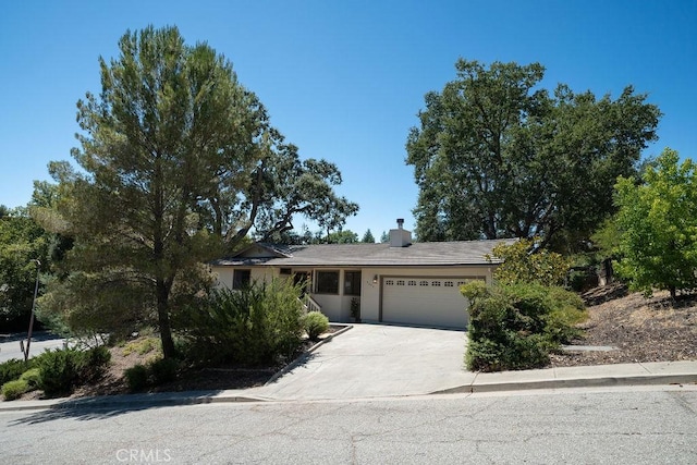 view of front facade with a garage