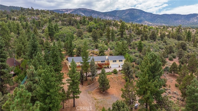 bird's eye view with a mountain view