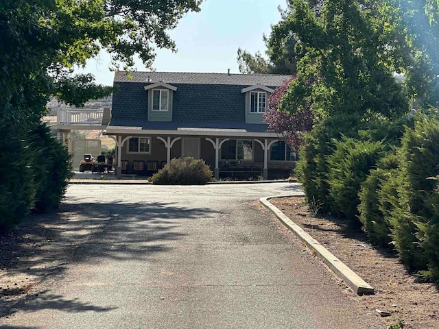 view of front facade featuring covered porch