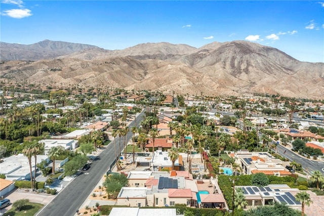 bird's eye view featuring a mountain view