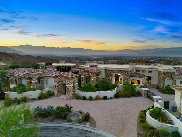 view of home's community with a mountain view