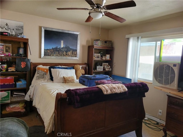 bedroom featuring ceiling fan