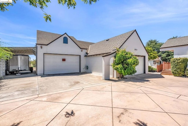 view of front facade featuring a garage