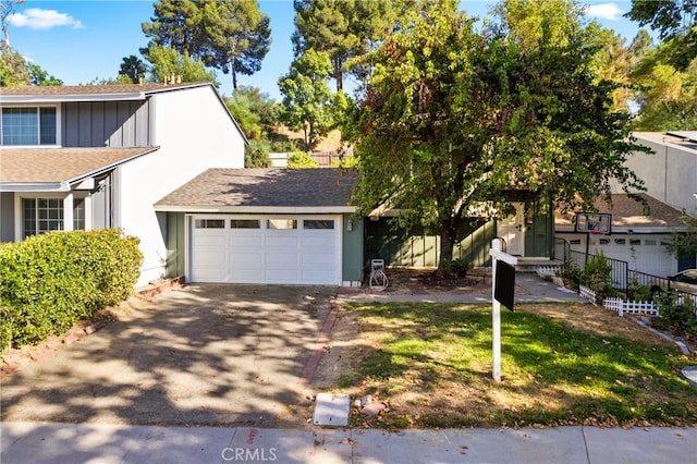 view of front facade with a garage