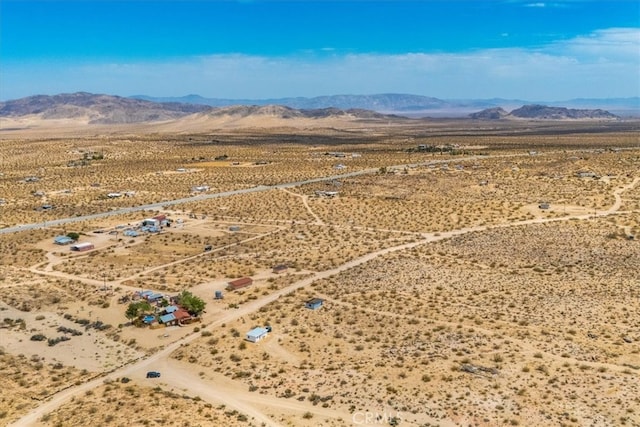 bird's eye view featuring a mountain view