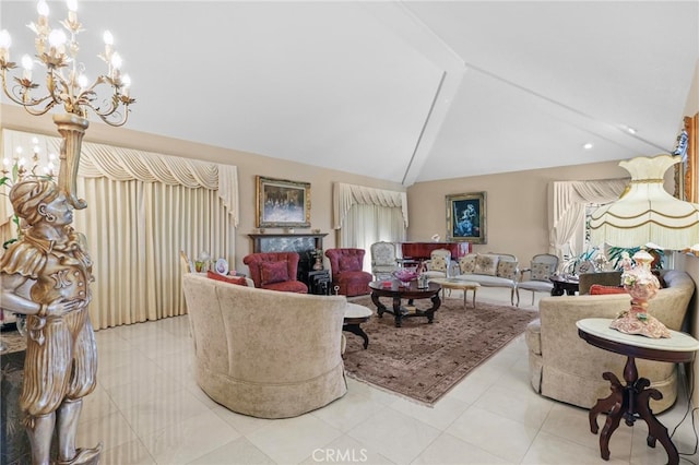 living room featuring an inviting chandelier and vaulted ceiling