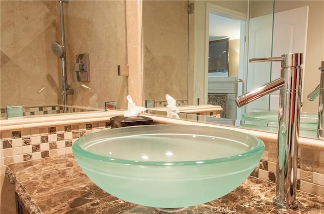 bathroom featuring decorative backsplash