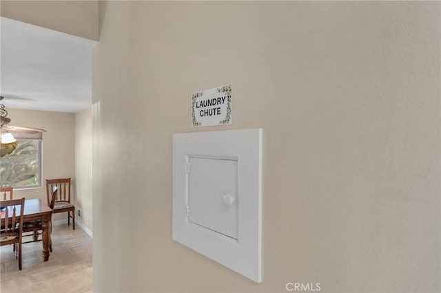 room details featuring ceiling fan