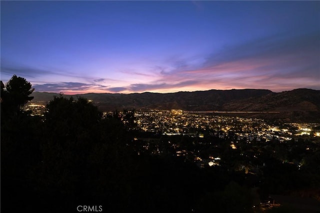 956 Crown Hill Dr, Simi Valley, CA 93063 - photo 32