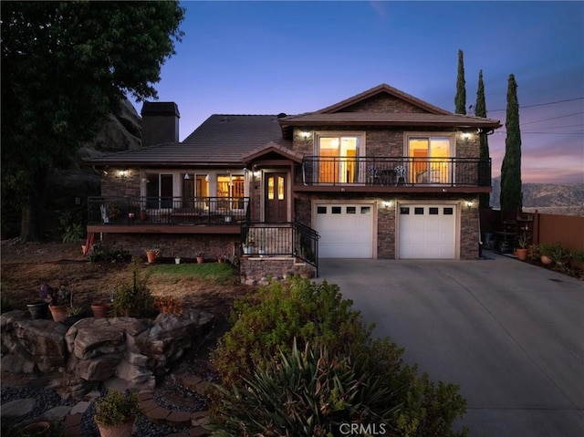 view of front of property featuring a garage