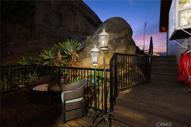956 Crown Hill Dr, Simi Valley, CA 93063 - photo 17