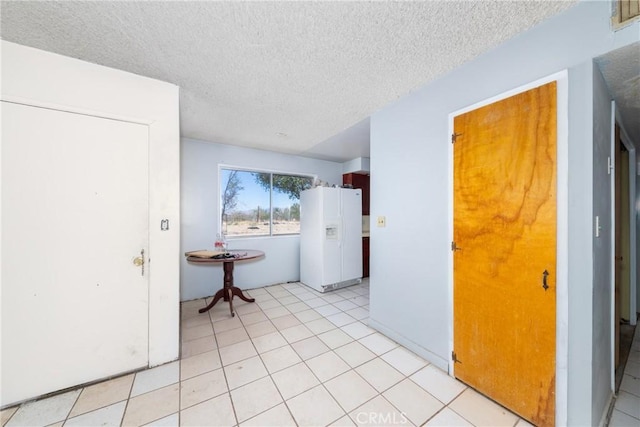 10925 Post Office Rd A/B, Unit A/B, Lucerne Valley, CA 92356 - foyer entrance featuring a textured ceiling