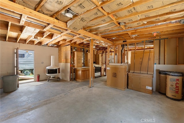 basement with washer / dryer