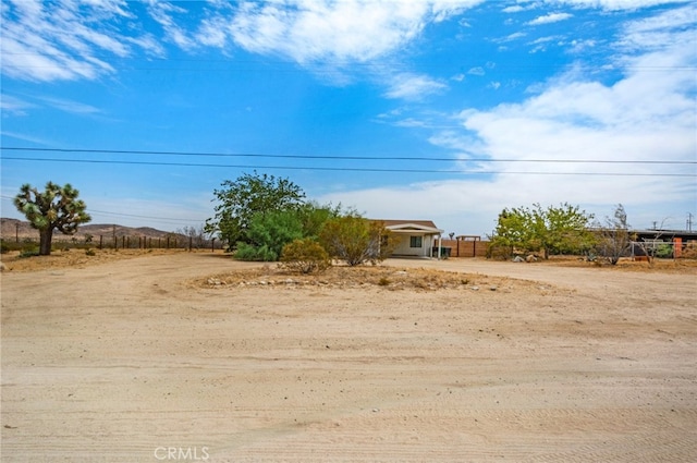 view of yard featuring a rural view