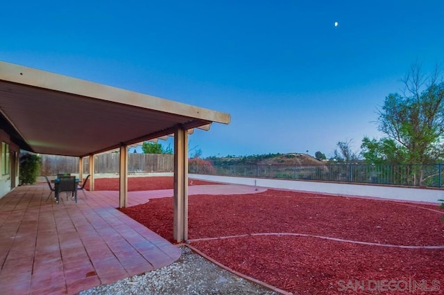 view of yard featuring a patio