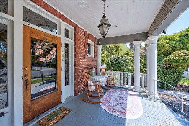 455 W 20th St, Merced, CA 95340 - wooden deck with a porch