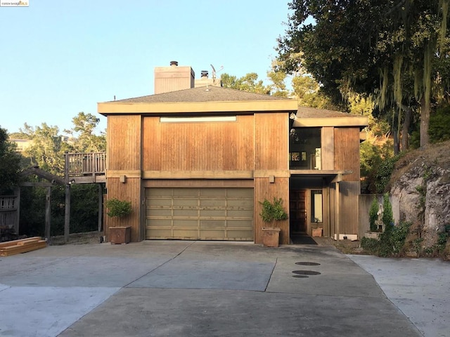 view of front of home featuring a garage