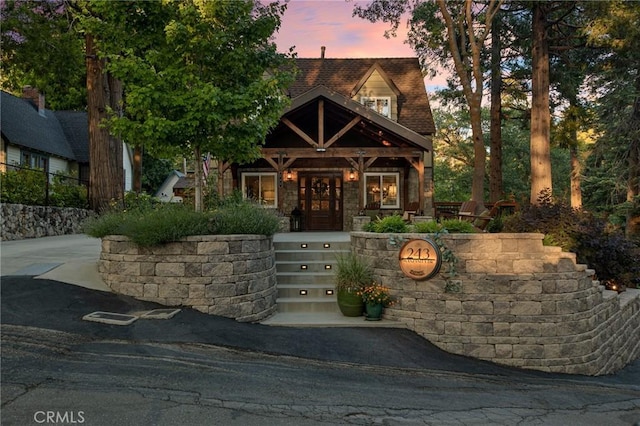 view of front of property