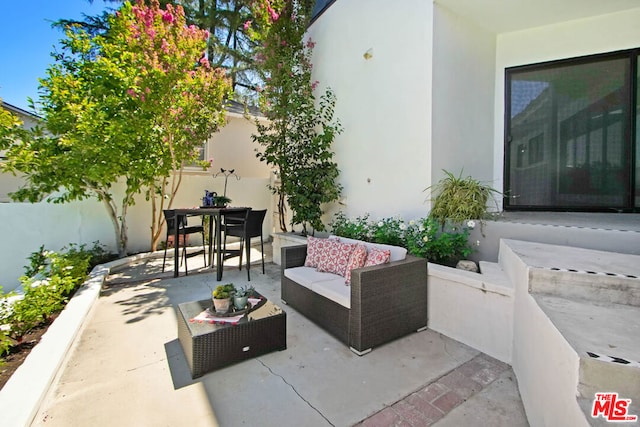 view of patio / terrace featuring outdoor lounge area