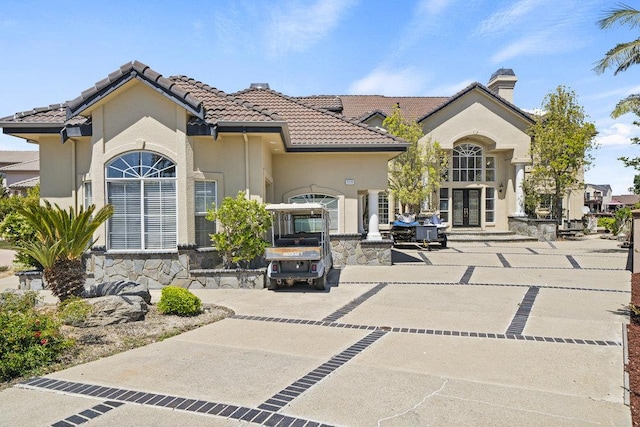 view of front facade featuring a patio