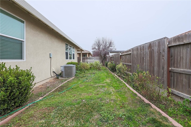 view of yard with cooling unit