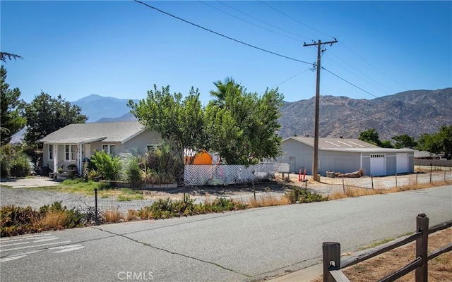1574 W Lincoln St W, Banning, CA 92220 - photo 2
